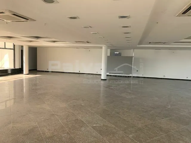 Imagem 7: Prédio Comercial 500M² com 20 Vagas para Estacionamento e Vista para a Baía de Guanabara