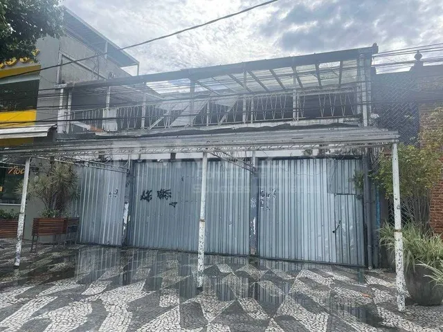 Imagem 2: Lojão em São Francisco, de Frente para a Praia