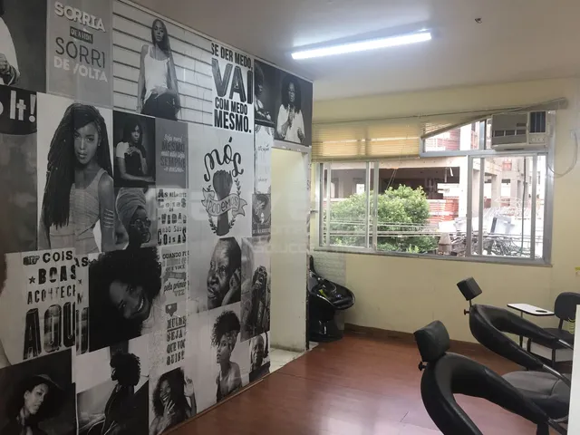 Imagem 2: Salão 40M², Prédio Sem Elevador, Frente para Rua, Alta Visibilidade