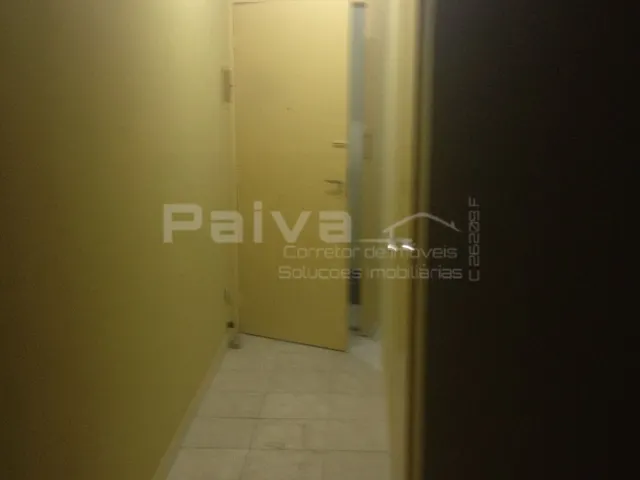 Imagem 12: Salão 40M², Prédio Sem Elevador, Frente para Rua, Alta Visibilidade
