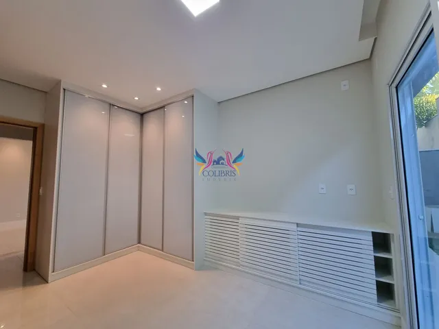 Imagem 2: Casa Alto Padrão com Requinte e Sofisticação