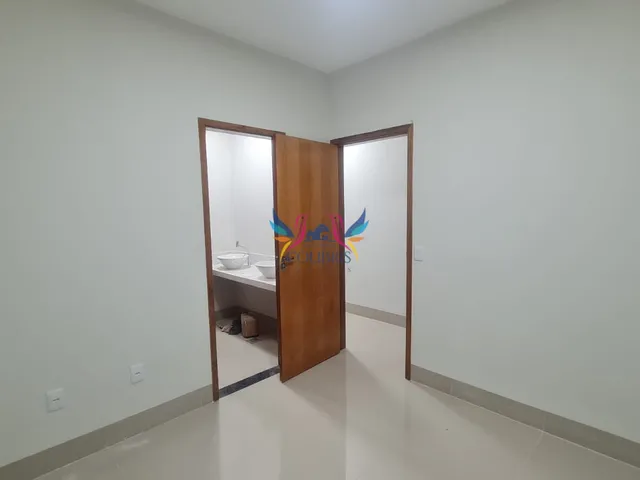 Imagem 8: 1 Suíte e 2 Demi-Suítes
