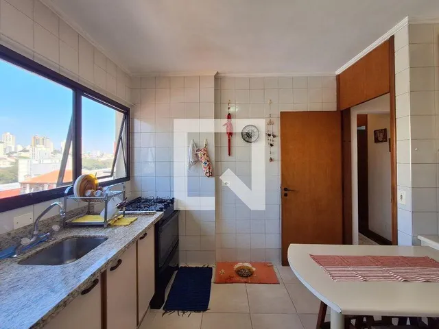 Imagem 3: Amplo espaço interno, Living 2 ambientes, ventilação e iluminação natural, área de