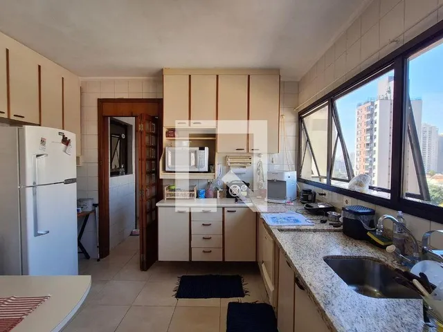 Imagem 2: Amplo espaço interno, Living 2 ambientes, ventilação e iluminação natural, área de