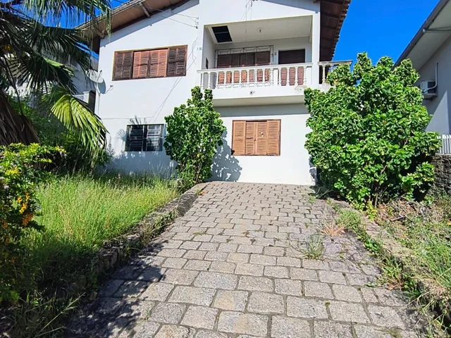 Imagem: Casa À Venda no Bairro Oficinas - Tubarão/Sc