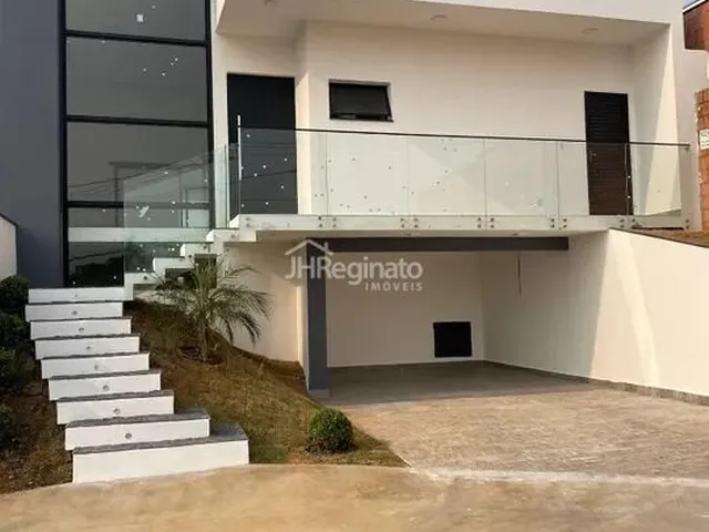 Imagem 3: Casa Assobrada À Venda no Condomínio Horto Florestal 3 - Sorocaba
