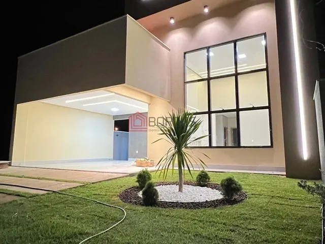 Imagem: A casa possui 3 Dormitórios, 1 Suíte, 2 Banheiros, 2