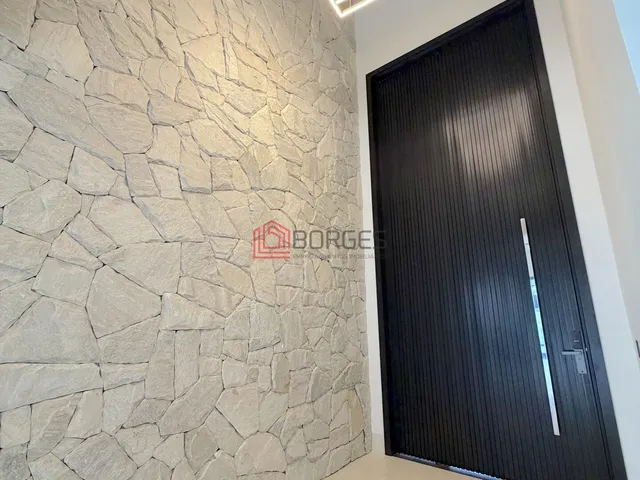 Imagem 7: Casa de Alto Padrão com Elevador, Automação, Piscina Aquecida e Som Integrado no New Ville Residence