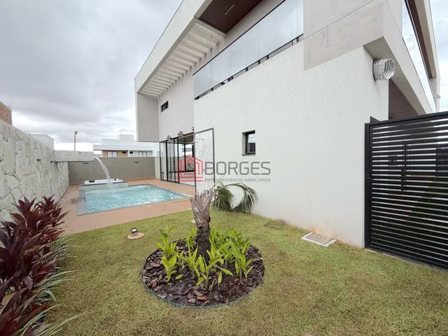 Imagem 8: Casa de Alto Padrão com Elevador, Automação, Piscina Aquecida e Som Integrado no New Ville Residence