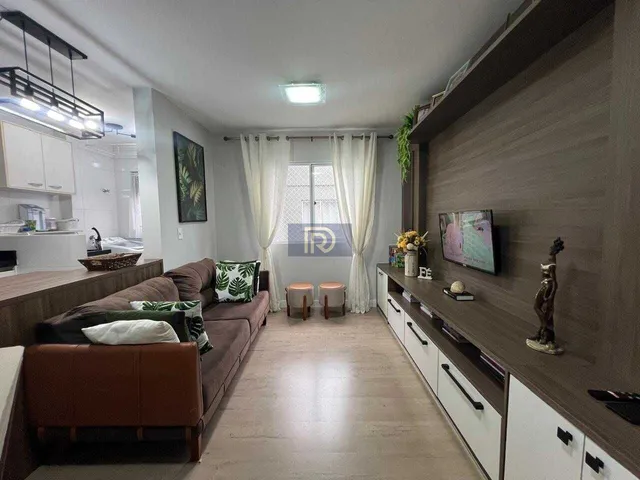 Imagem: O apartamento possui 2 Dormitórios, 1 Banheiro, 1 Vaga na