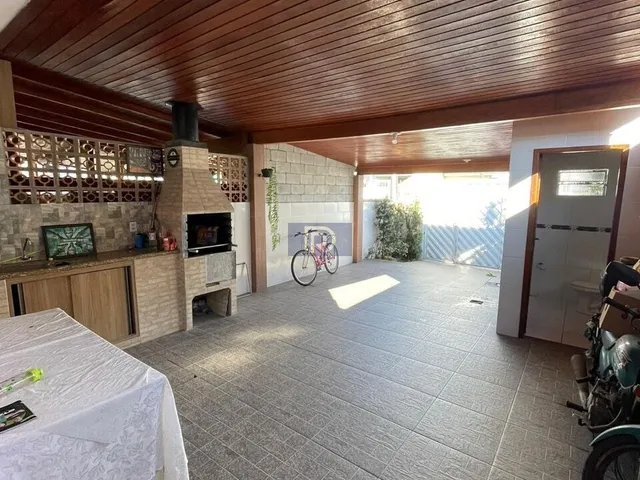 Imagem: Casa à venda no bairro Forquilhas - São