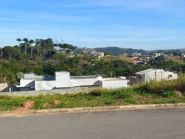 Imagem: Terreno À Venda no Bairro Villaggio Fosuzzi
