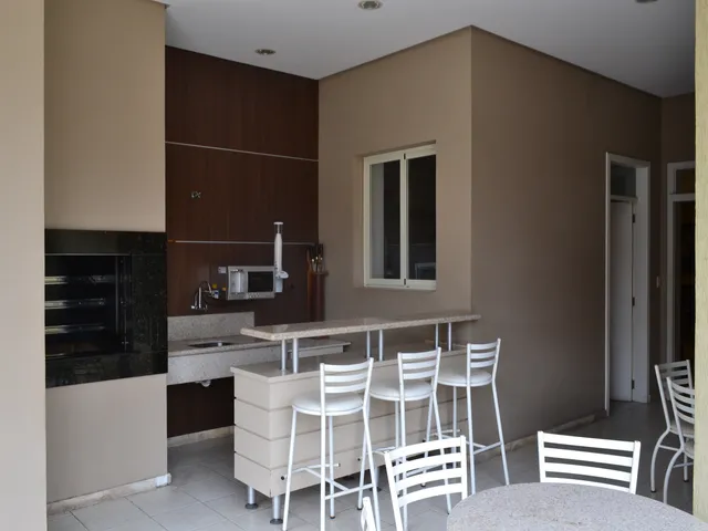 Imagem 2: APARTAMENTO NO CENTRO AO LADO DO SHOPPING MUELLER | 125 M² PRIVATIVOS