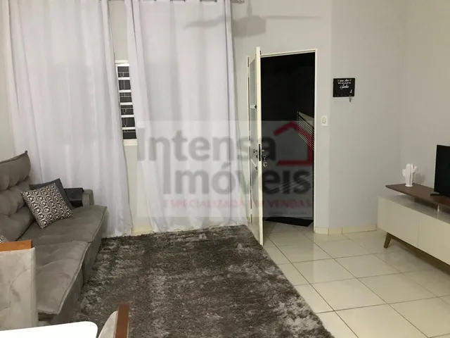 Imagem: Casa À Venda no Bairro Parque Arco Íris