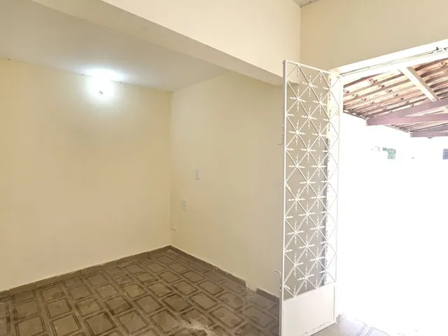 Imagem 2: Ponto Comercial Amplo na Avenida Padre Cícero, Bairro Muriti - Crato/Ce