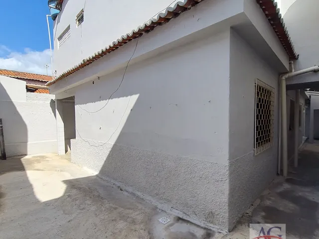 Imagem 7: 2 Casas Sobrepostas com Entradas Independentes À Venda no Bairro Sossego, Crato-Ce