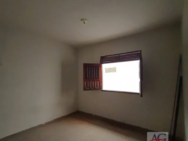Imagem 15: 2 Casas Sobrepostas com Entradas Independentes À Venda no Bairro Sossego, Crato-Ce