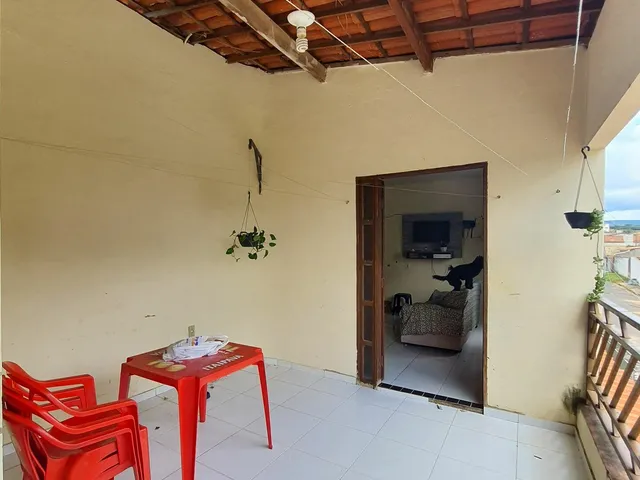 Imagem 10: 2 Casas Sobrepostas com Entradas Independentes À Venda no Bairro Sossego, Crato-Ce
