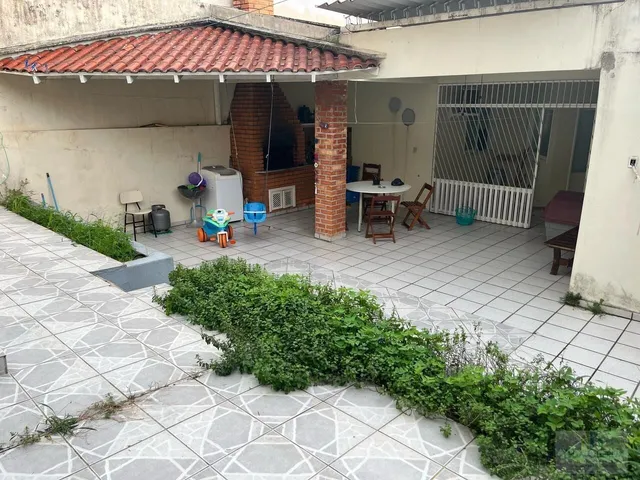 Imagem 7: Casa com 4 Dorms, Dependência de Empregada - Ótima Localização