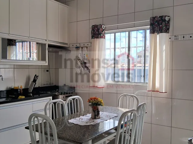 Imagem: Casa À Venda no Bairro Centro - Taubaté/Sp