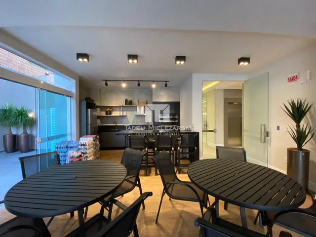 Imagem 11: Apartamento Alto Padrão Meia Praia