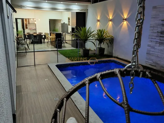 Imagem 2: Casa À Venda no Bairro Jardim Interlagos - Araguari/Mg