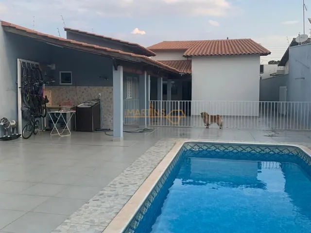 Imagem: Casa À Venda no Bairro Jóquei Clube