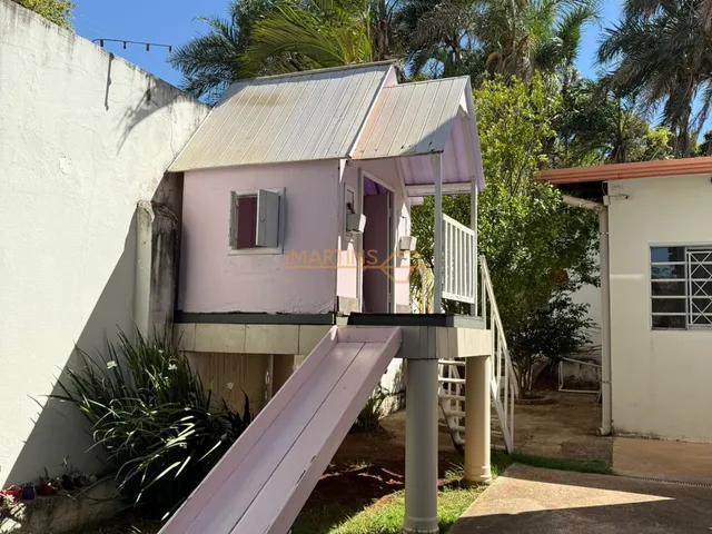 Imagem 4: Casa À Venda no Bairro Centro - Araguari/Mg