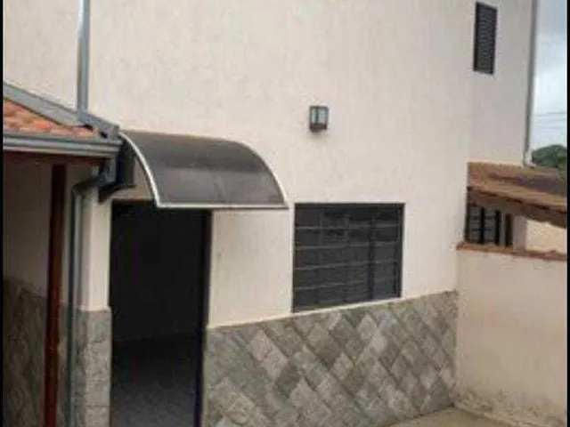 Imagem: Sobrado À Venda no Bairro Jardim Itamaraty