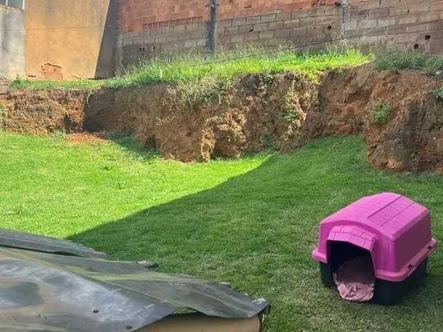 Imagem 10: Casa À Venda no Bairro Jardim Ipê - Poços de Caldas/Mg