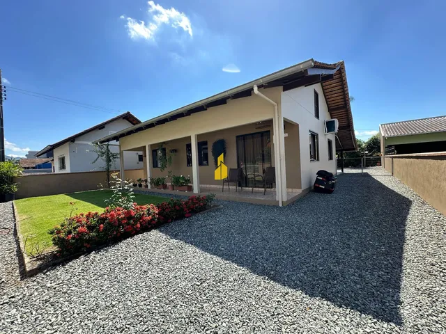 Imagem: Casa À Venda no Bairro Padre Martinho Stein