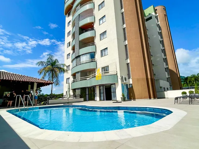 Imagem: Apartamento em Andar Alto no Centro da Cidade