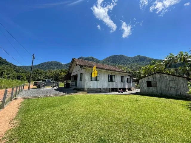 Imagem: Casa com Amplo Terreno em Rio Esperança