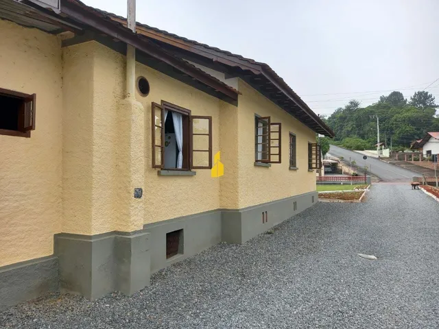 Imagem 8: Casa com Amplo Terreno no Bairro Pomeranos