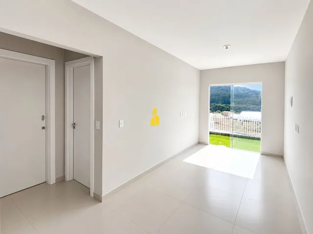 Imagem: Casa com 2 Dormitórios À Venda, no Bairro