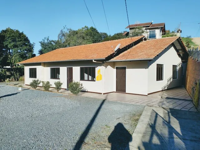 Imagem: Casa À Venda no Bairro Araponguinhas