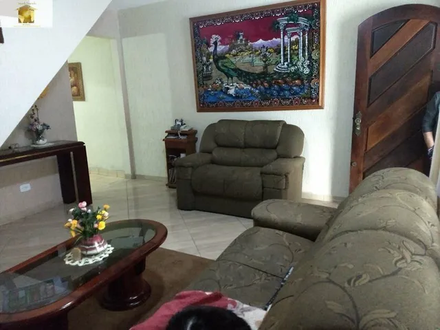 Imagem 4: Sobrado 200 M² | 4 Dormitórios Sendo 1 Suíte