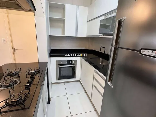 Imagem: O apartamento possui 2 Dormitórios, 1 Suíte, 2 Banheiros,