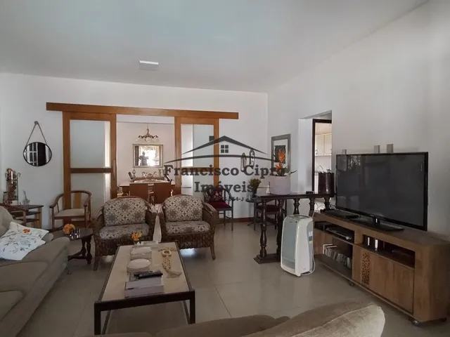 Imagem: Casa À Venda no Bairro Belveder Clube dos