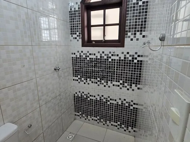 Imagem 2: Casa À Venda no Bairro Parque São Francisco - Guaratinguetá/Sp