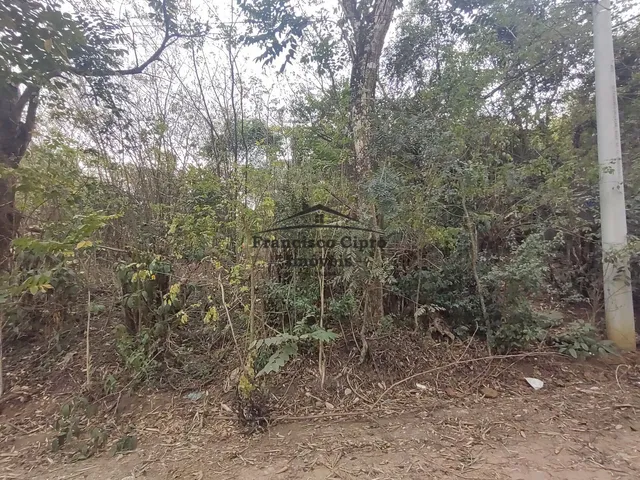 Imagem: Terreno À Venda no Bairro Bom Jardim I