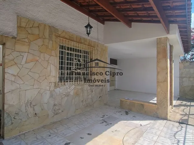 Imagem: Casa À Venda no Bairro Vila Comendador