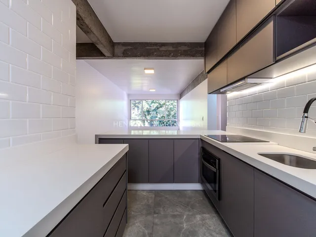 Imagem 3: Apartamento reformado com 2 quartos à venda na Alameda Dom Pedro II, próximo ao Pátio
