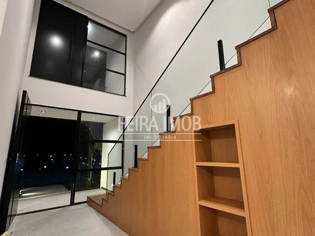 Imagem 2: Bella Vittá - Casa Duplex com 4 Suítes e Piscina