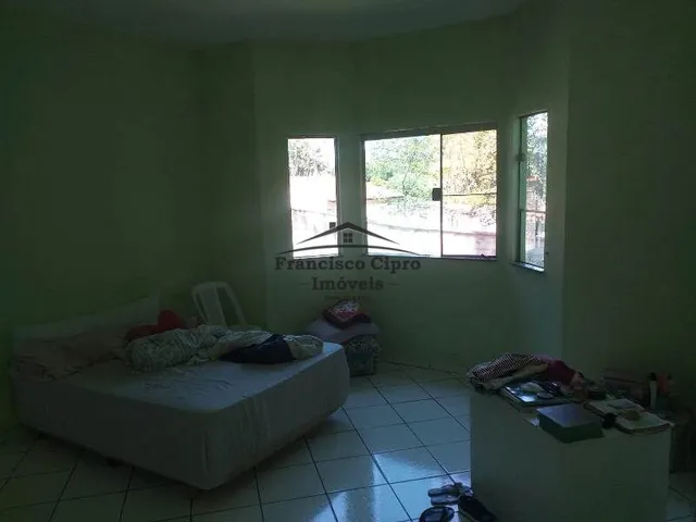 Imagem 2: Casa À Venda no Bairro Belveder Clube dos 500 - Guaratinguetá/Sp