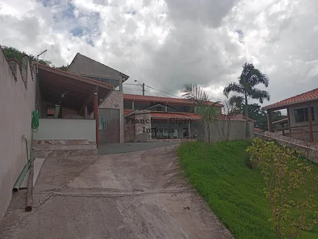 Imagem: Chácara À Venda no Bairro Chácaras Piagui