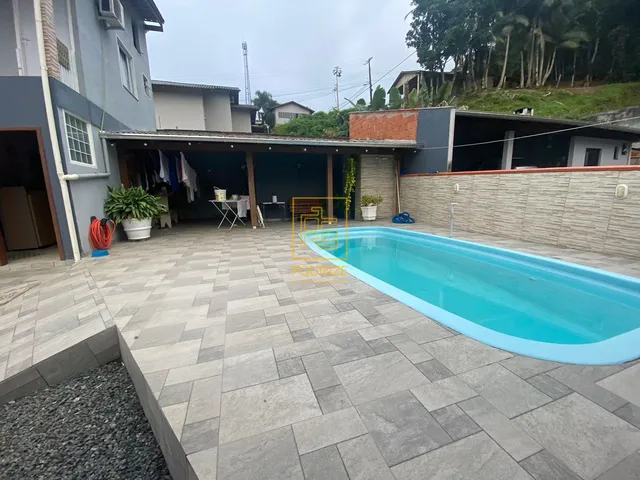 Imagem 6: Amplo Terreno com Duas Casas no Bairro das Nações