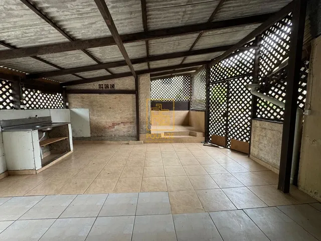 Imagem 2: Casa Ampla com Excelente Oportunidade de Investimento no Centro de Timbó
