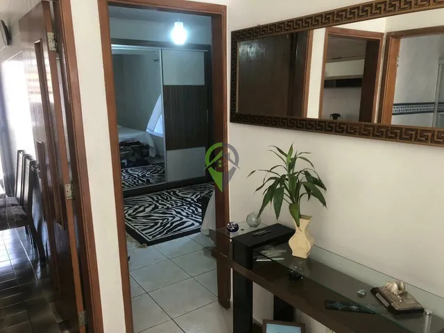 Imagem 5: Casa Sobreposta Alta com 3 Dormitórios À Venda com Sacada Ampla no Bairro Aparecida em Santos Sp