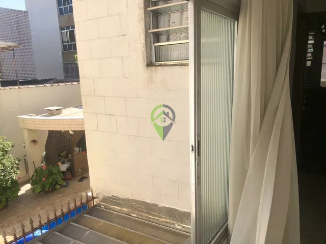 Imagem 2: Casa Sobreposta Alta com 3 Dormitórios À Venda com Sacada Ampla no Bairro Aparecida em Santos Sp